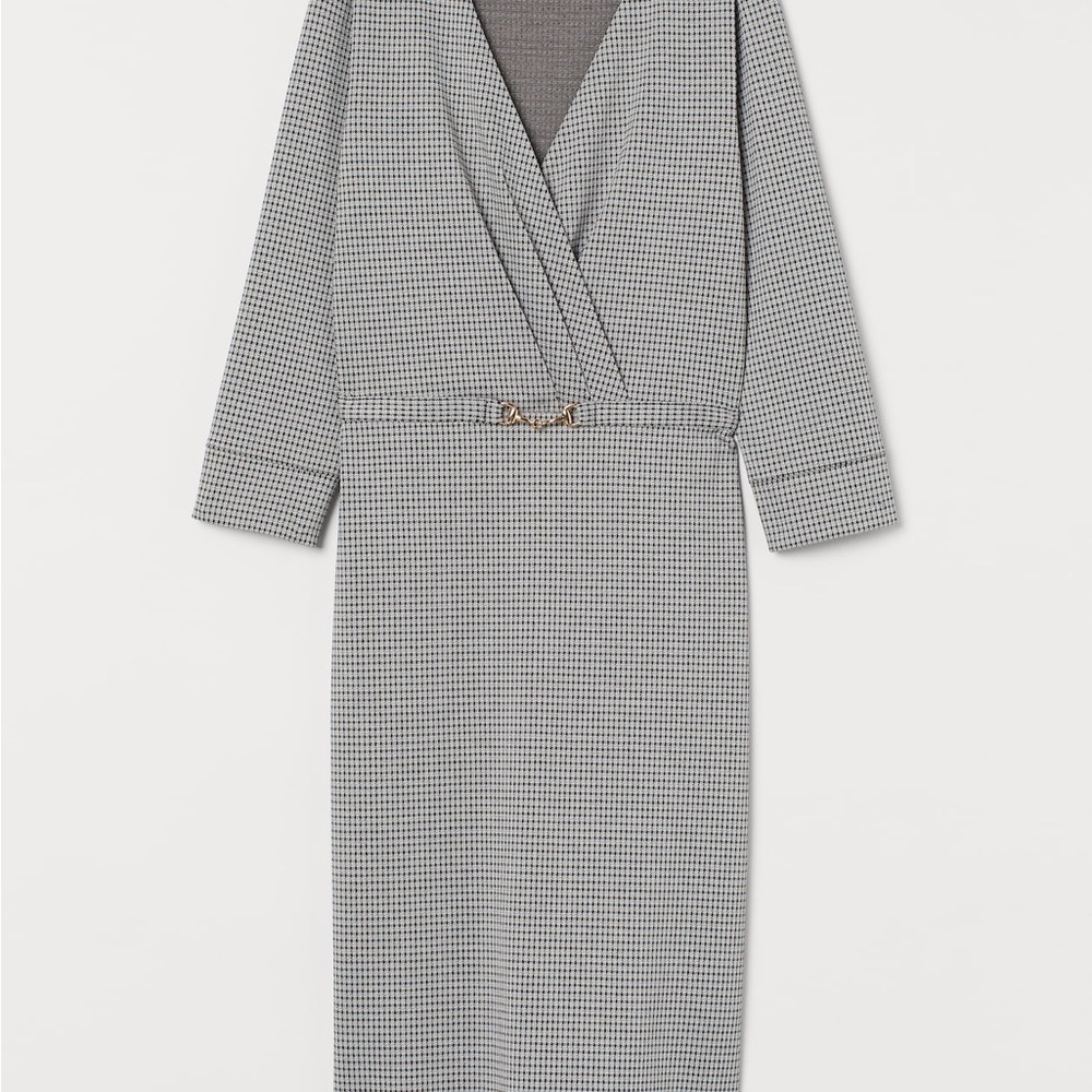 H&M Black and White Checkered Long Sleeve Dress